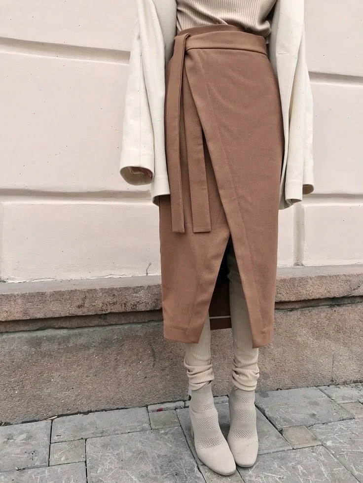 Самые модные юбки 2025: моя любовь к миди и как их носить